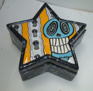 skulls in star box